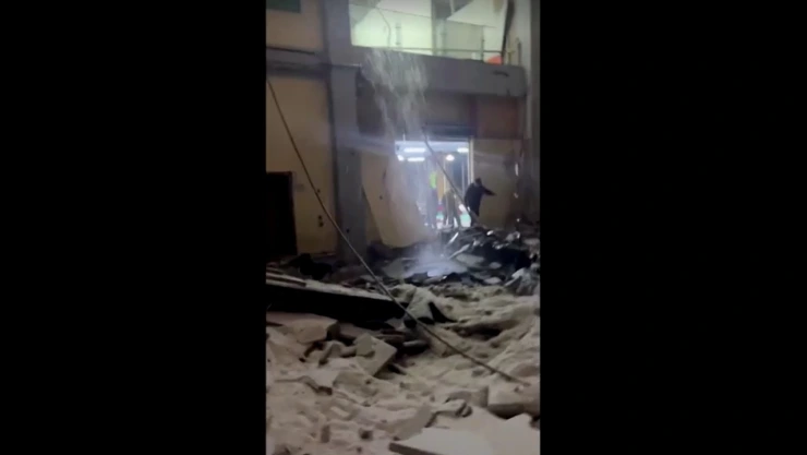 Derrumbe en gimnasio de China deja 3 muertos