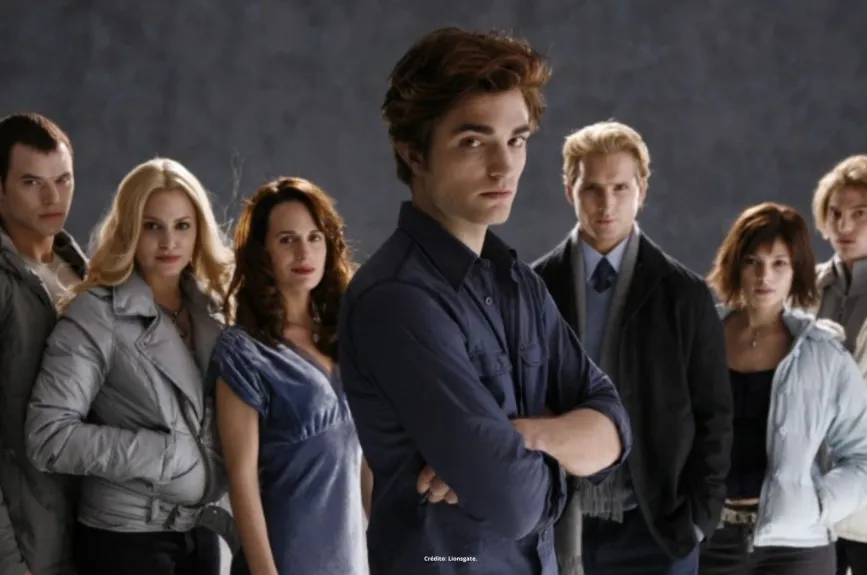 Te contamos cómo fue que Robert Pattinson se preparó para dar vida al personaje de Edward Cullen. | Crepúsculo por Azteca 7