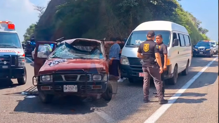 Accidente camioneta Arriaga