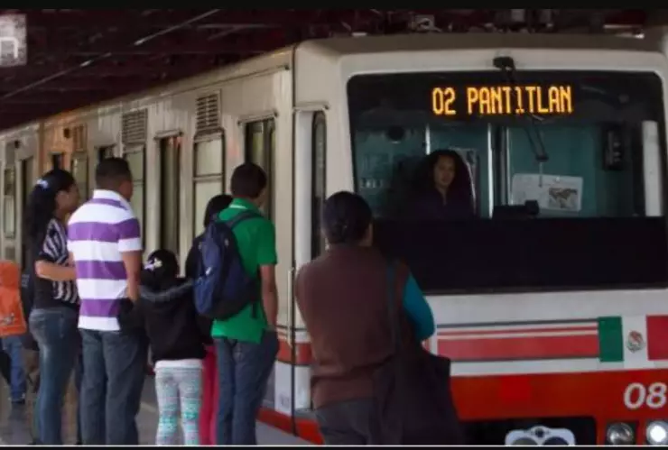 usuarios reporten retrasos en la Línea A del metro