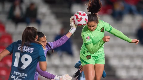 Desir&eacute;e Monsiv&aacute;is en el Apertura 2024