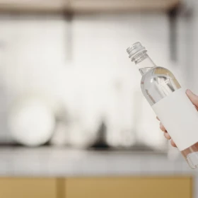Vinagre blanco en las canas para qué sirve y cómo usarlo sin resecar el cabello