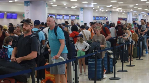 EN VIVO _ Estatus de vuelos hoy en el Aeropuerto de Cancún; viajes cancelados y demorados este 9 de diciembre de 2025.webp