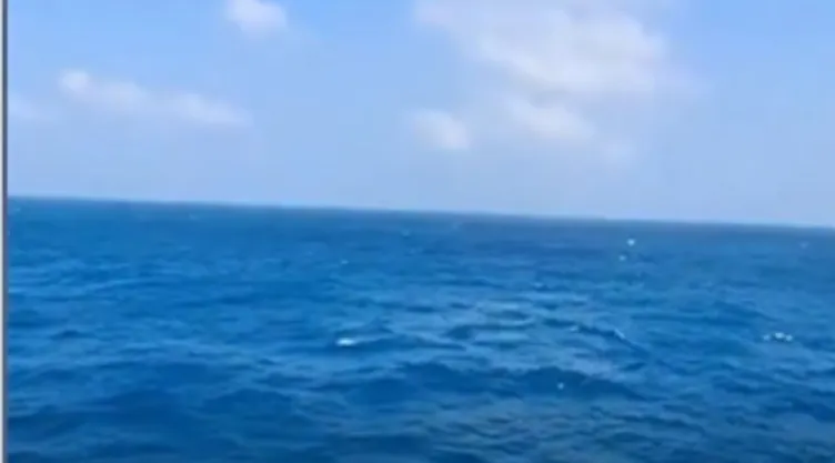 Buscan buque de pasajeros en Indonesia con 241 personas tras perder contacto en el mar de Java