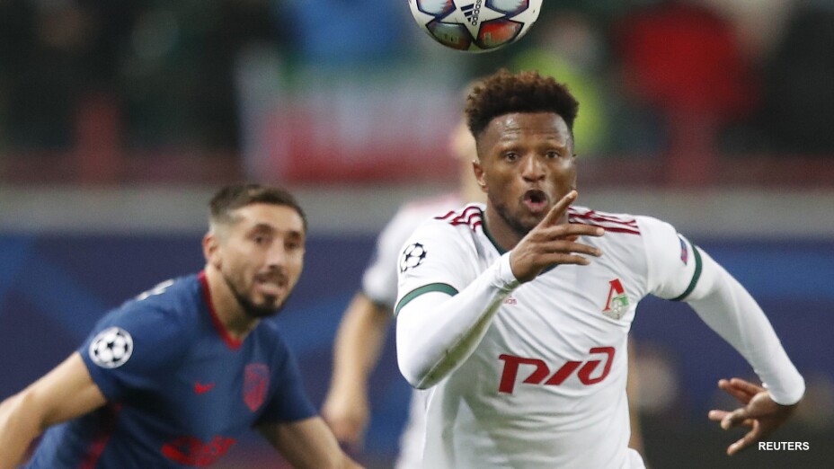 Héctor Herrera contra Lokomotiv