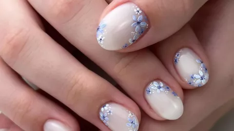 uñas para dama de honor abril 2026