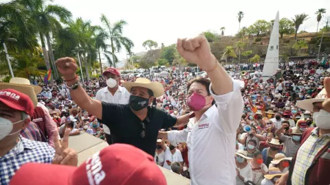 feliz-salgado-chingar (1).jpg