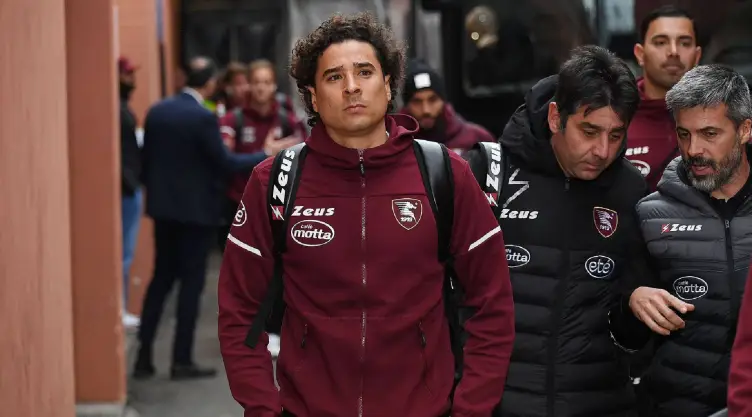 Francois Meme llegando un partido de Salernitana
