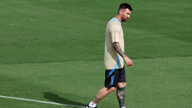 Lionel Messi entrena con la Selecci&oacute;n Argentina