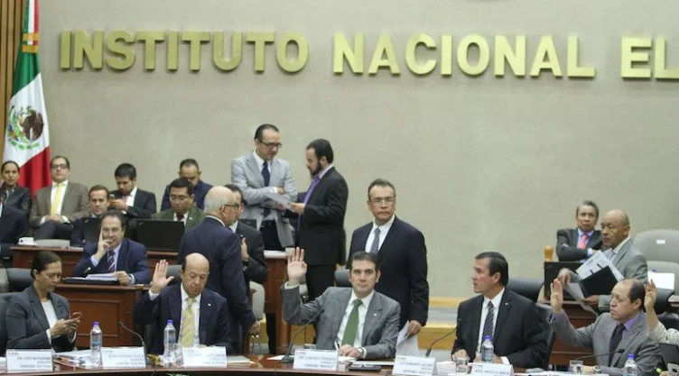 SESIÓN EXTRAORDINARIA DEL CONSEJO GENERAL
