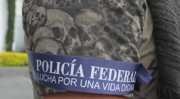 Juez acepta juicio de amparo promovido por elementos de la policía federal