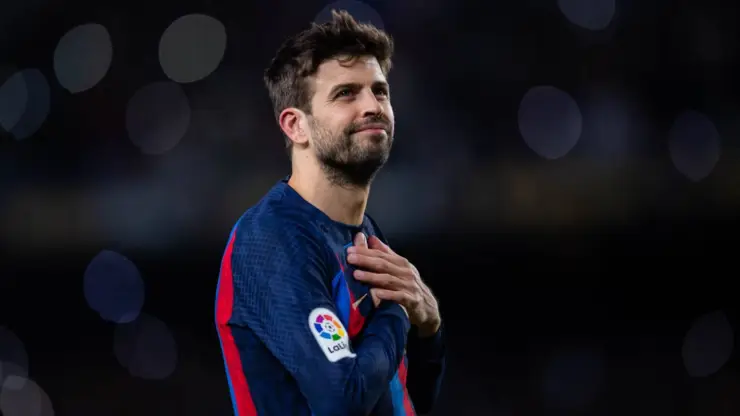 El Camp Nou se rindió ante Piqué en su despedida