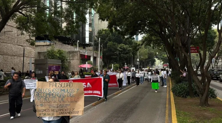 Marchas en CDMX HOY 15 de octubre 2026: Calles cerradas y afectadas por manifestantes; rutas alternas