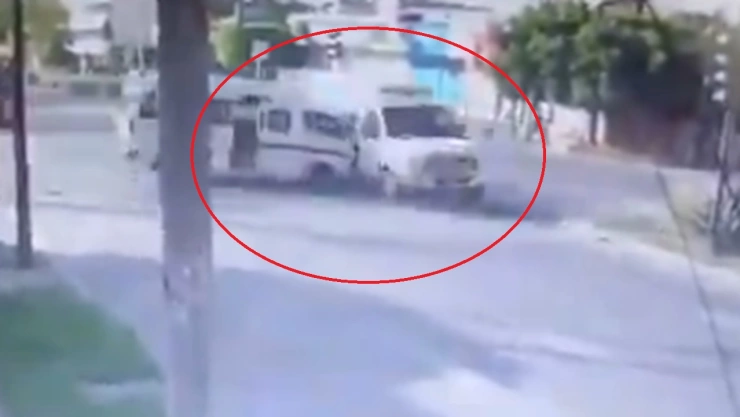 choque y volcadura de ambulancia en la colonia El Carmen, Puebla