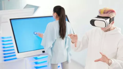 ¿Qué carreras sobrevivirán a la IA? Esto dice Bill Gates