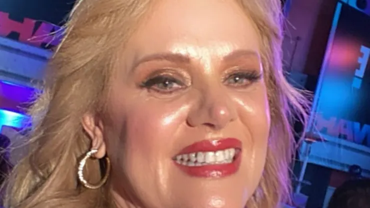 Erika Buenfil confesó que TikTok la sacó de su crisis económica.