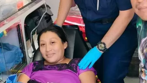 FOTO Bebé nace dentro de una ambulancia en Halachó