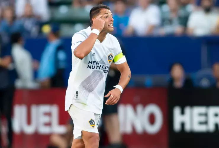 Javier Hernández con el Galaxy