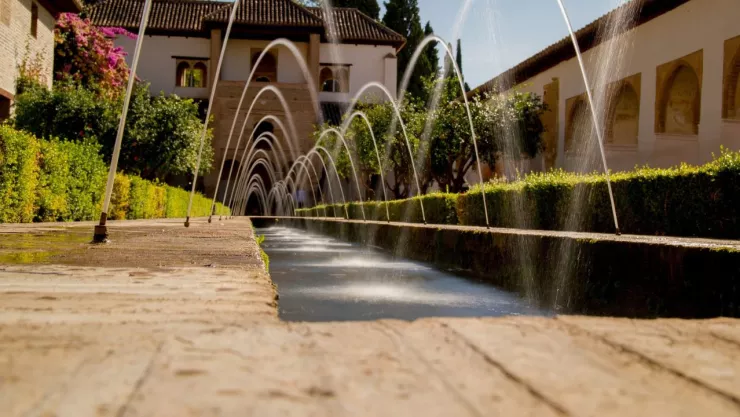 Bebé de un año muere tras caer a una alberca por un descuido de su padre