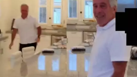 Captan a Jeffrey Epstein persiguiendo menores de edad.