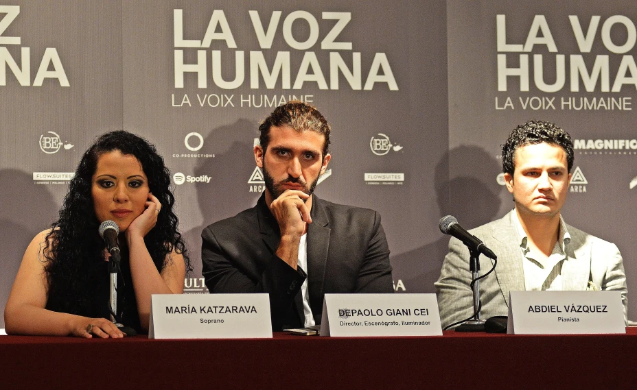 El elenco de La voz humana