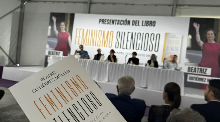 Beatriz Gutiérrez Müller presenta su nuevo libro ‘Feminismo Silencioso’ en el Zócalo; ¿de qué trata?