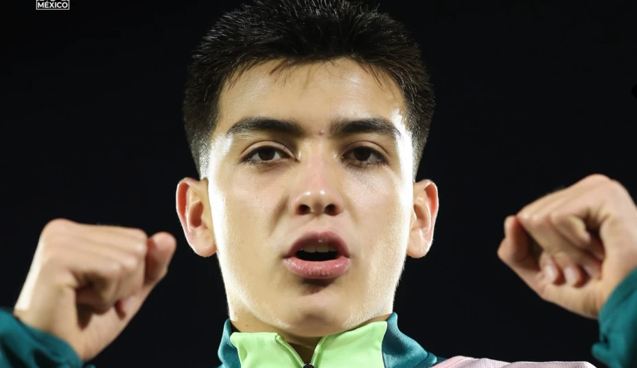 Récord Gilberto Mora