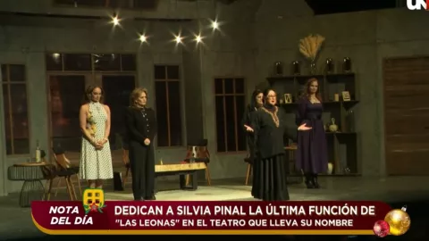 Dedican a Silvia Pinal la última función de “Las Leonas” en el teatro que lleva su nombre.jpg
