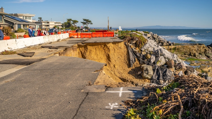 Los daños después del paso de un sismo en Santa Cruz, California