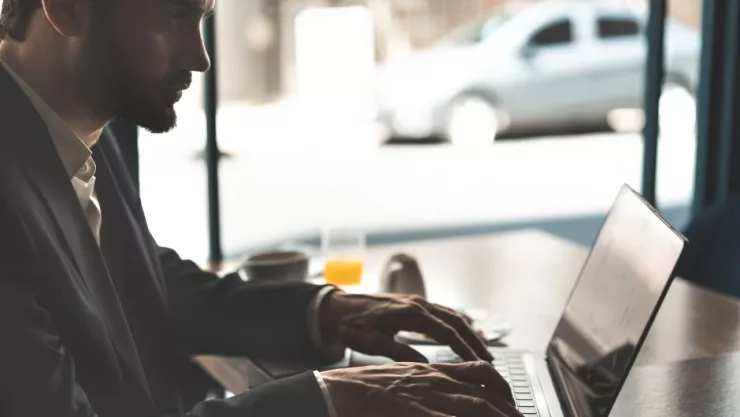 Buscar empleo en plataformas 2023