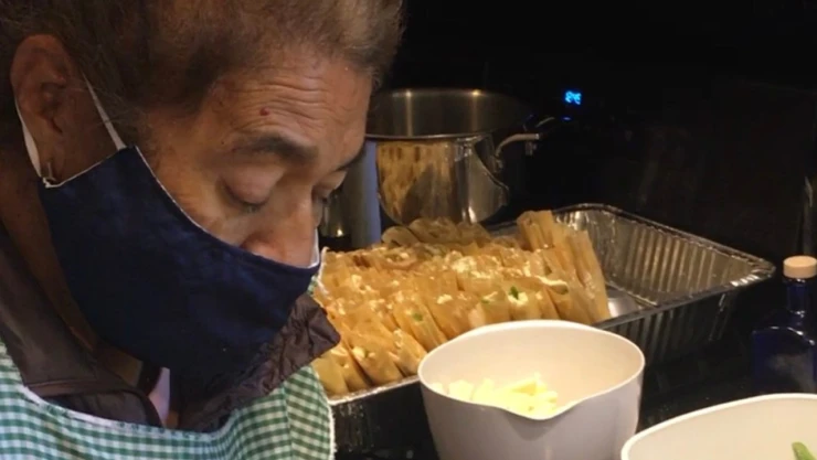 abuelita tamales medicos.jpg