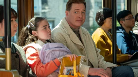 “Familia en Renta” Brendan Fraser busca redescubrir el sentido de la vida en su nueva película filmada en Tokio