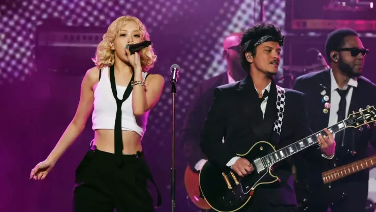 ROSE GRAMMY 2026.jpeg