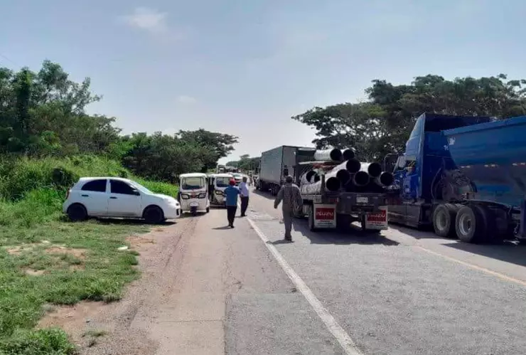 Bloqueo carretero Oaxaca Chiapas