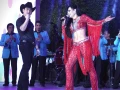 Julián Figueroa cantando junto a Maribel Guarida