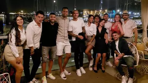 Messi cena en Barcelona con Busquets, Alba y compañeros del PSG