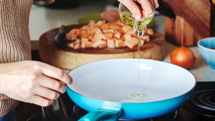 El aceite poco conocido que es el más sano para cocinar, según estudios