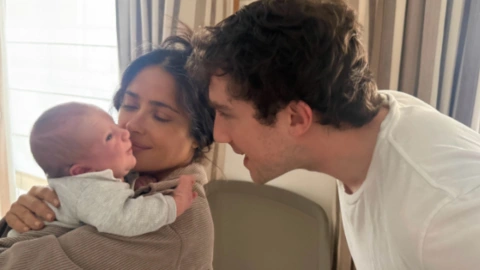Salma Hayek se convierte en abuela a sus 59 años; así disfruta esta nueva etapa