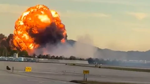 Explosión de avión en Kentucky EEUU noviembre 2025.jpg