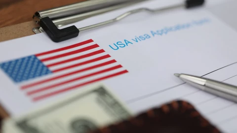 Los casos en el que debes cambiar la Green Card