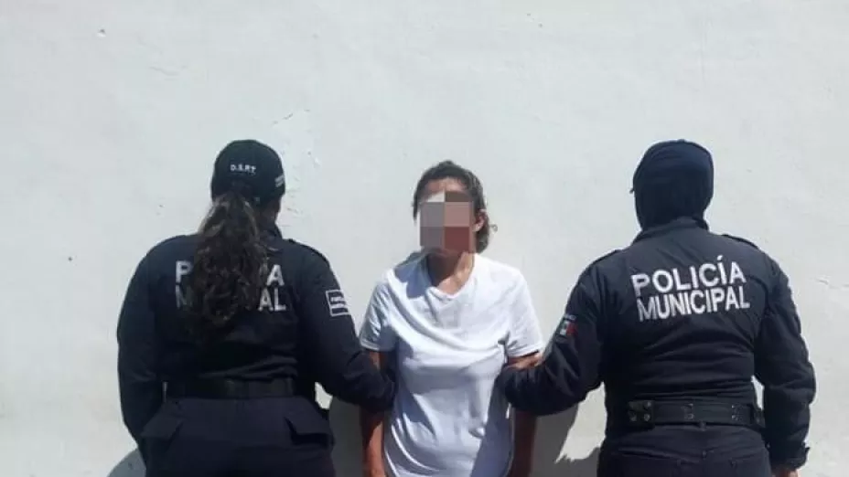 acuchillar a su esposo en progreso