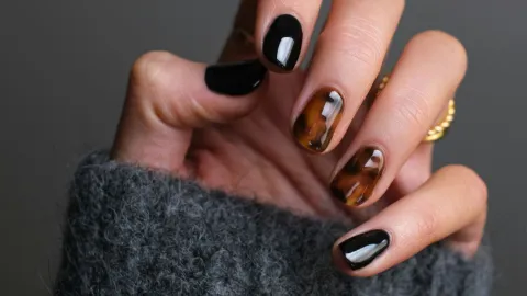 Así puedes hacer uñas con nail art de leopardo