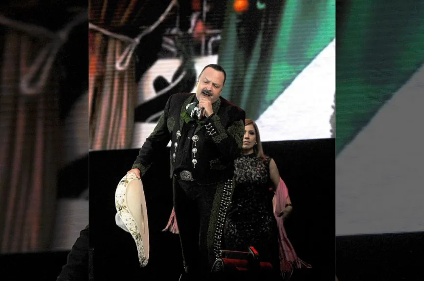 Pepe Aguilar interno a Nodal por su alcoholismo (20).jpg