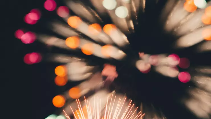 Durante las celebraciones del 12 de diciembre, un niño se quemó con un petardo y esto sucedió