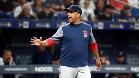 Alex Cora 2.jpg