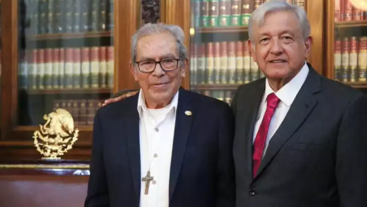 obispo-podres-lona-amlo-.jpg