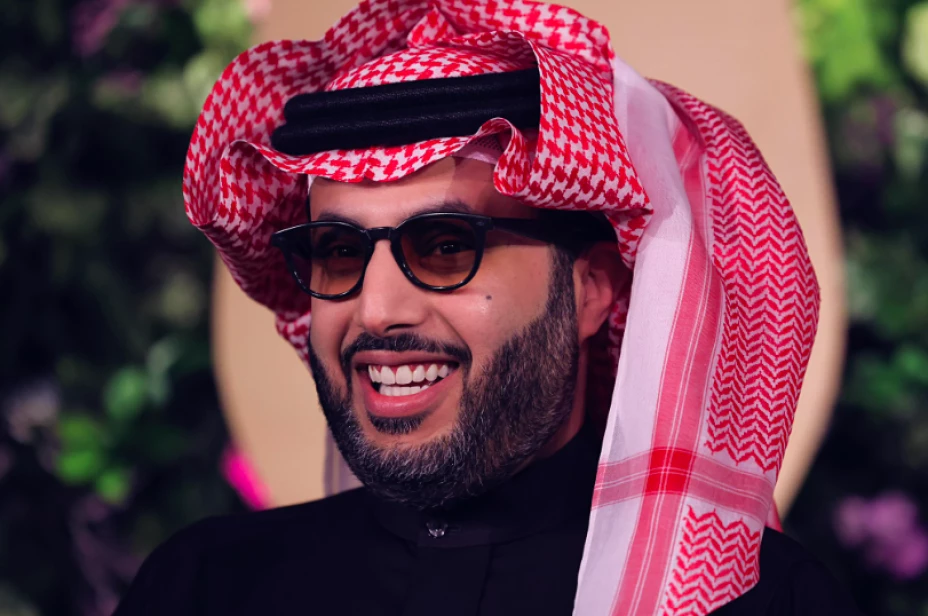 Turki Al-Sheikh promotor de boxeo