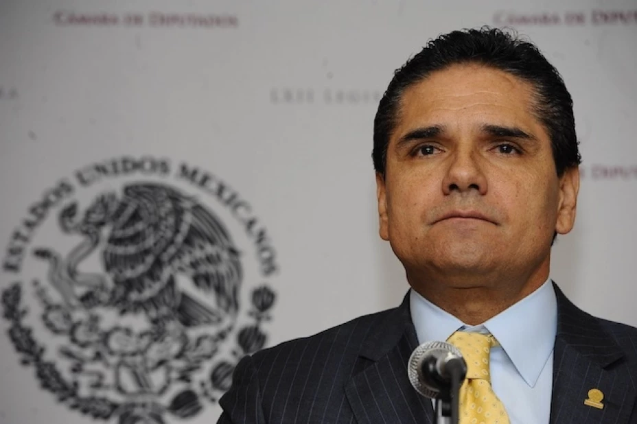 Silvano Aureoles, coordinador del PRD en la Cámara de Diputados, dijo que su partido revisará, sin prisas, la iniciativa de reforma financiera