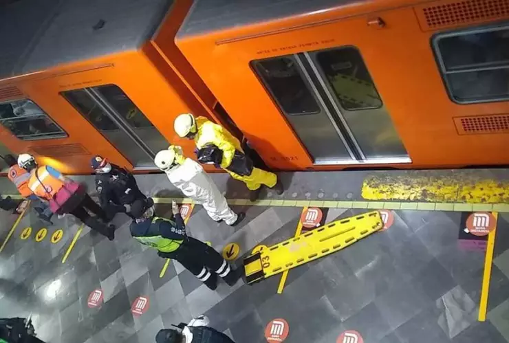 Usuario se arroja a las vías del Metro Chapultepec y pierde la vida