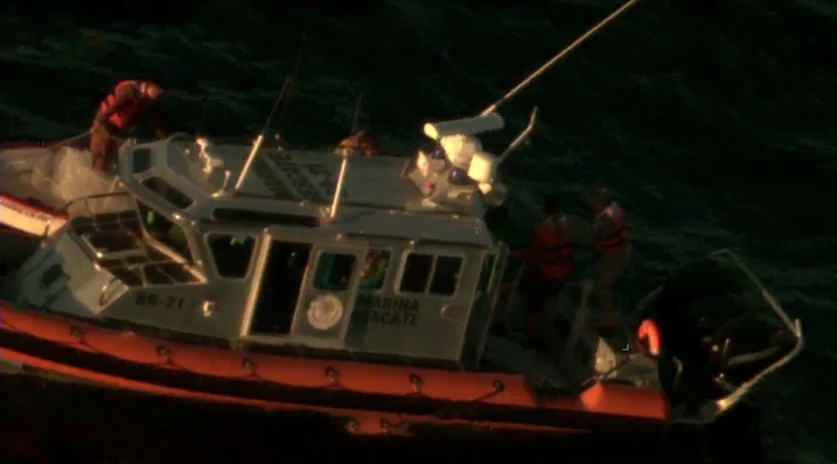 Rescatan pescadores en Baja California Sur.jpeg